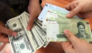 الريال-الإيراني-ينخفض-بشكل-قياسي-أمام-الدولار