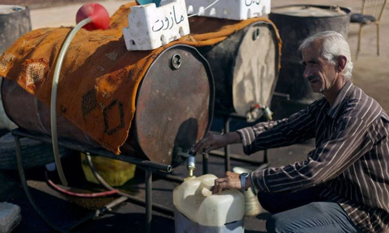 مليشيا "ب ي د" صادرت عدداً كبيراً من بسطات بائعي المحروقات