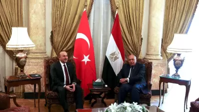 عودة الدفء للعلاقات التركية المصرية.. الدوافع والفرص والتحديات