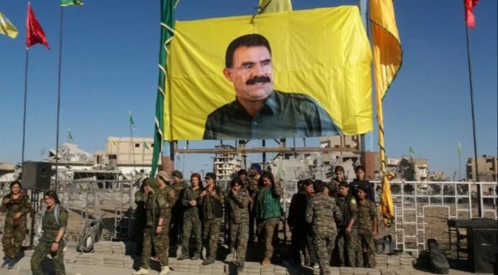 عناصر من ميليشيا حزب الاتحاد الديمقراطي الكردي PYD في الرقة ( التواصل الاجتماعي )