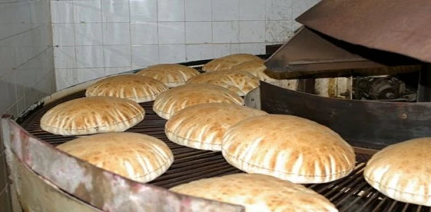بدء عملية تطبيق الآلية الجديدة لبيع مادة الخبز