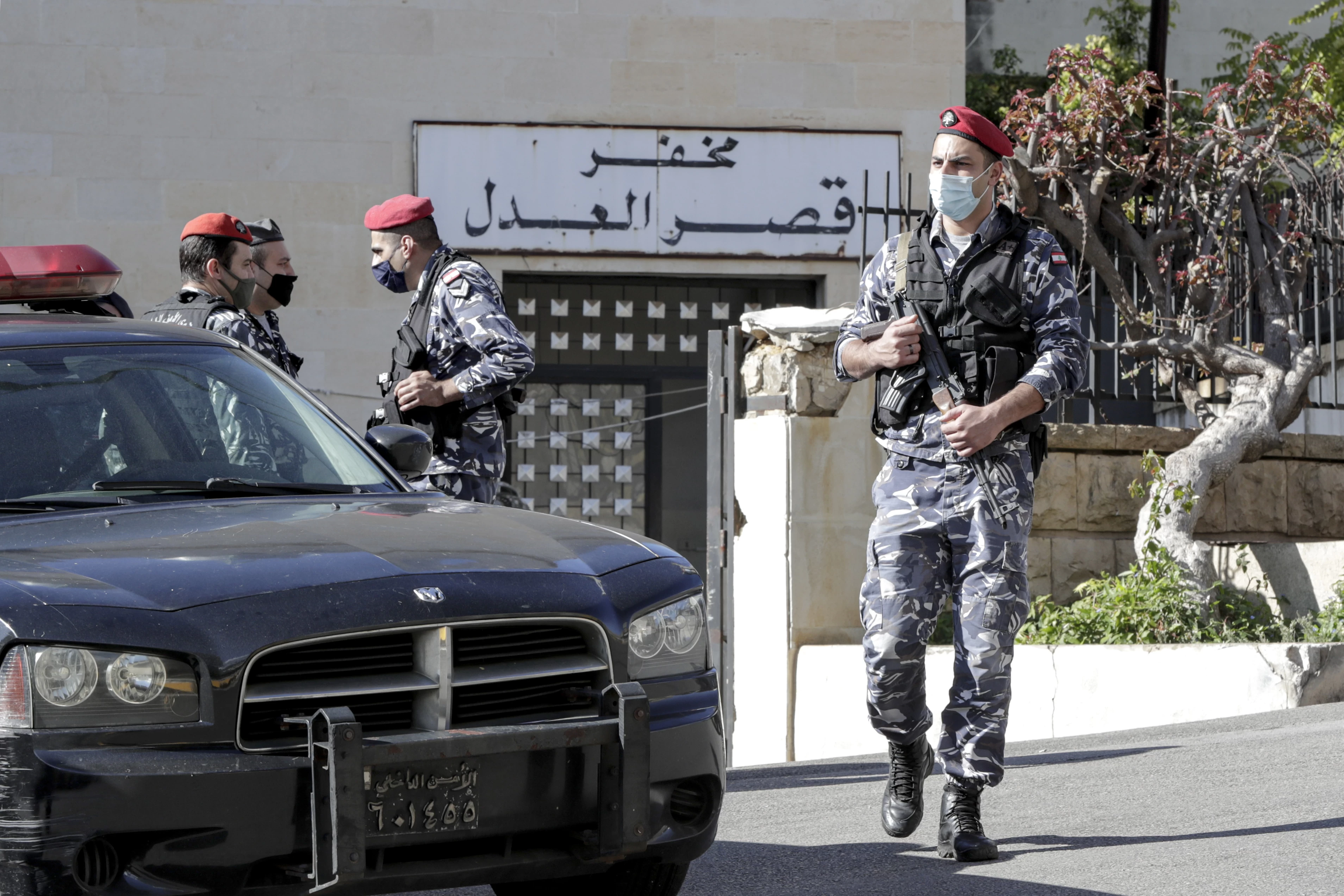 الأمن اللبناني استطاع إلقاء القبض على الموقوفين